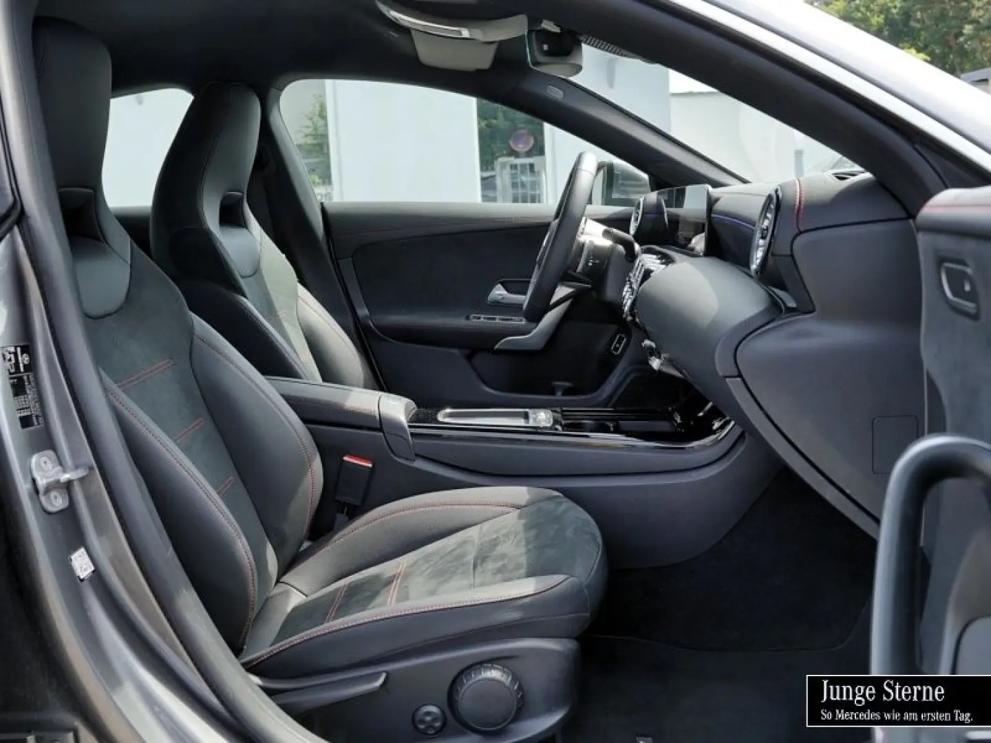 CLA 200 AMG ADV+ AMBIENTE+KAM+WINTER+18''+SHZ+KE