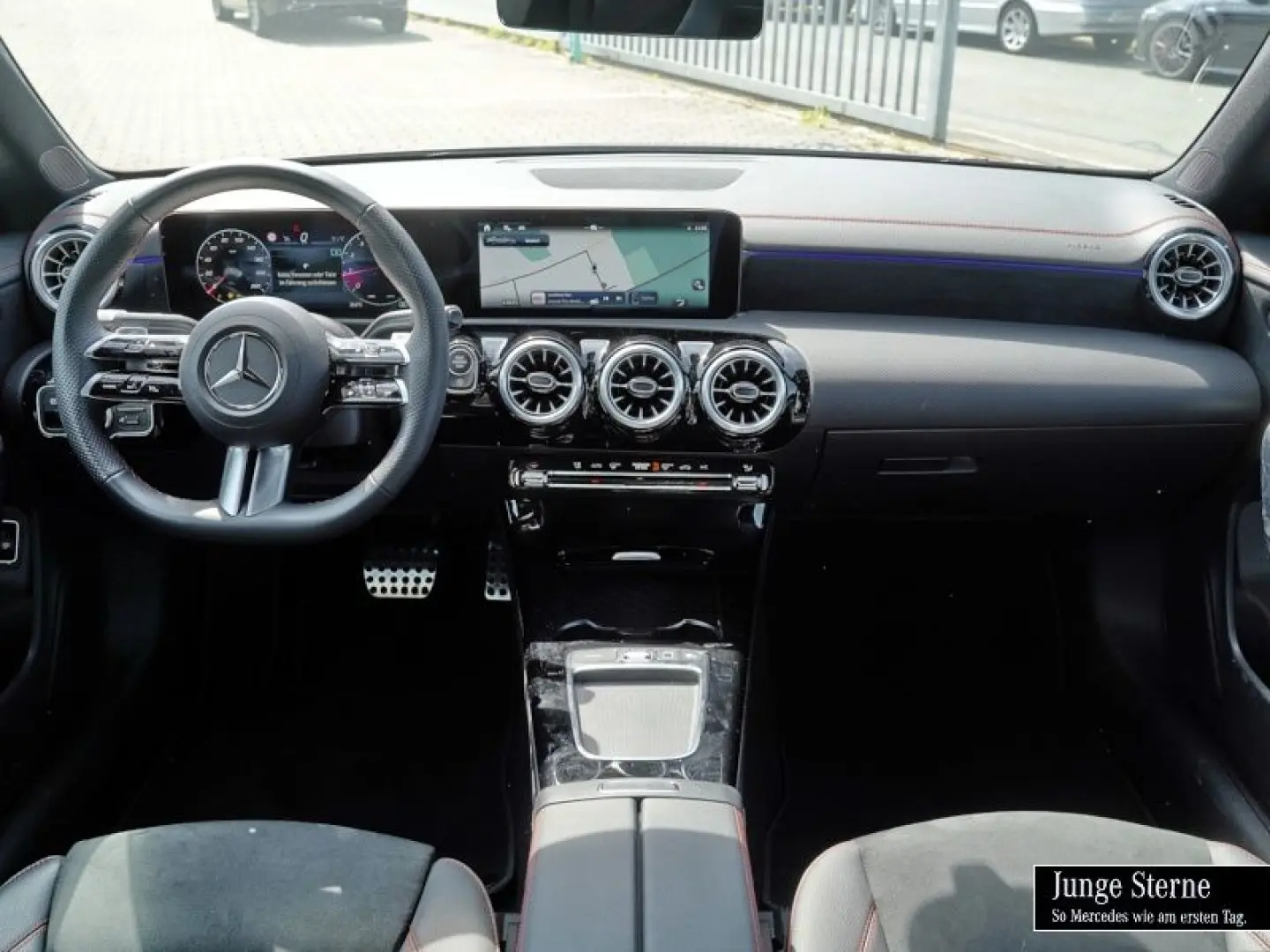 CLA 200 AMG ADV+ AMBIENTE+KAM+WINTER+18''+SHZ+KE