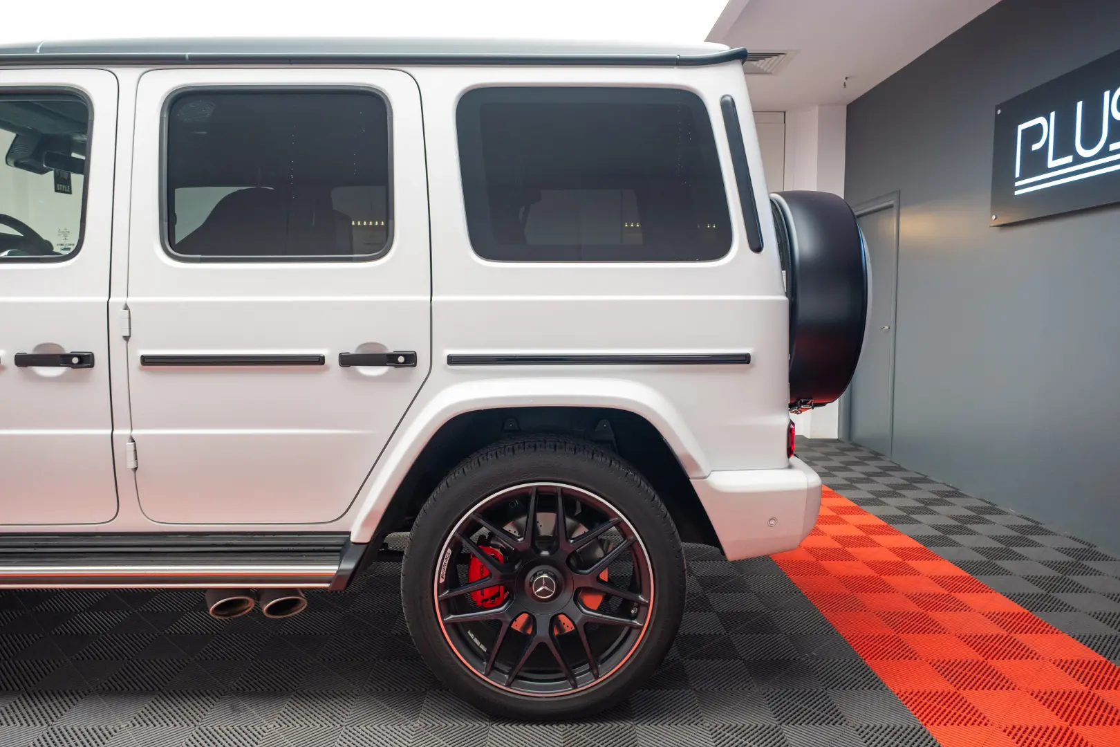 Mercedes Benz G63 AMG
