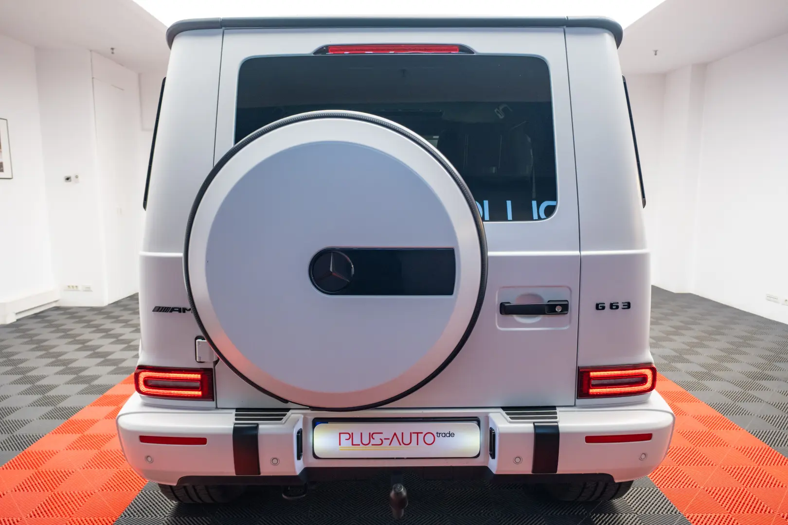 Mercedes Benz G63 AMG