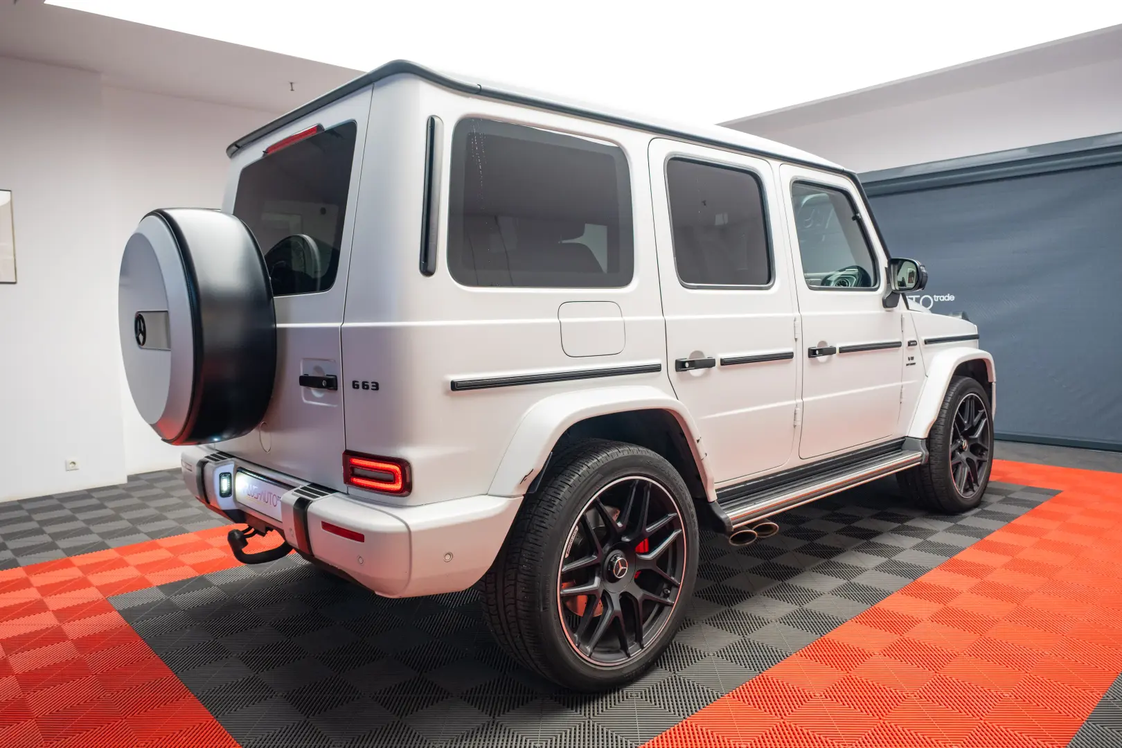 Mercedes Benz G63 AMG