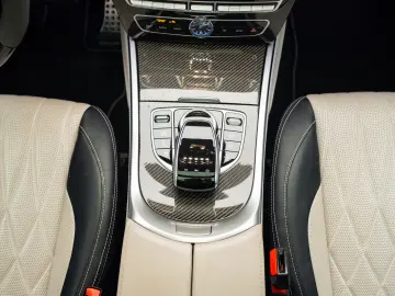 Mercedes Benz G63 AMG