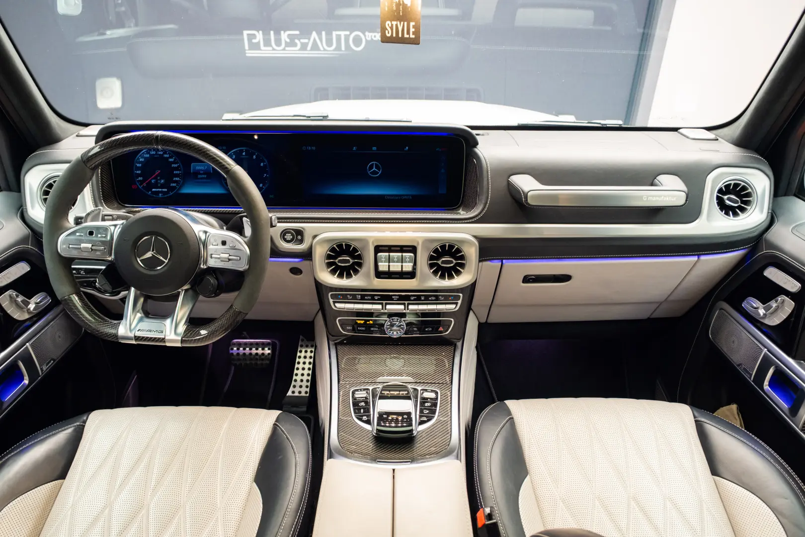 Mercedes Benz G63 AMG