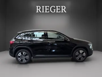 GLA 200 d Progressive 4M Pano*Totwinkel*Keyless*