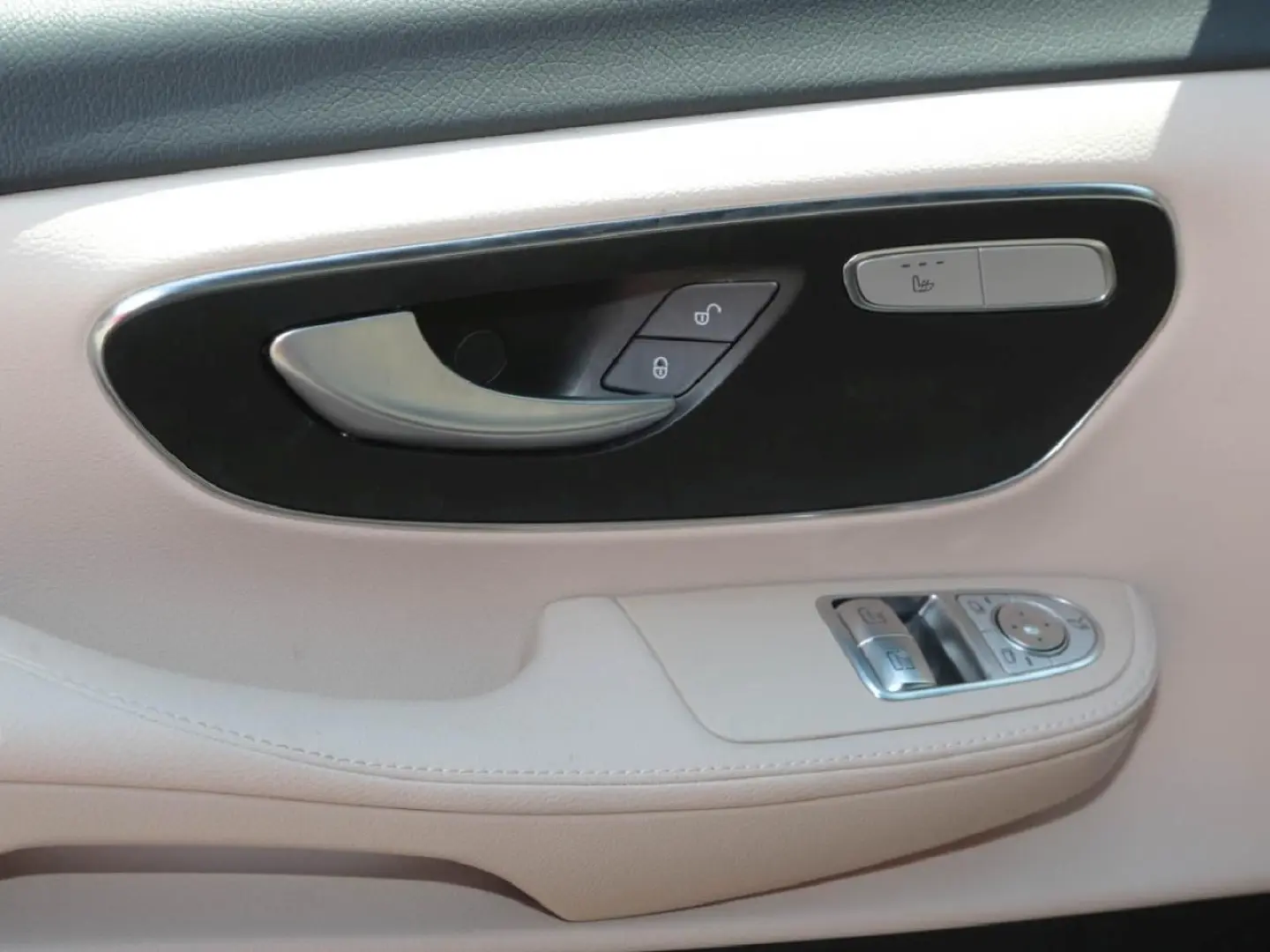 Mercedes-Benz V 250 d 4M AVANTGARDE Lang AMG Distronic