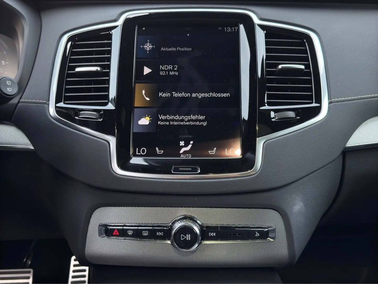 XC90 B5 R-Design AWD/Navi/LED/AHK/Pano/20Zoll