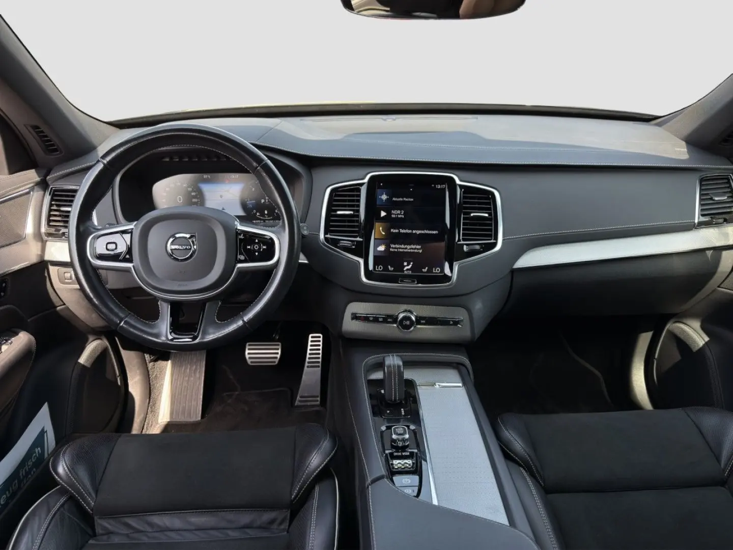 XC90 B5 R-Design AWD/Navi/LED/AHK/Pano/20Zoll