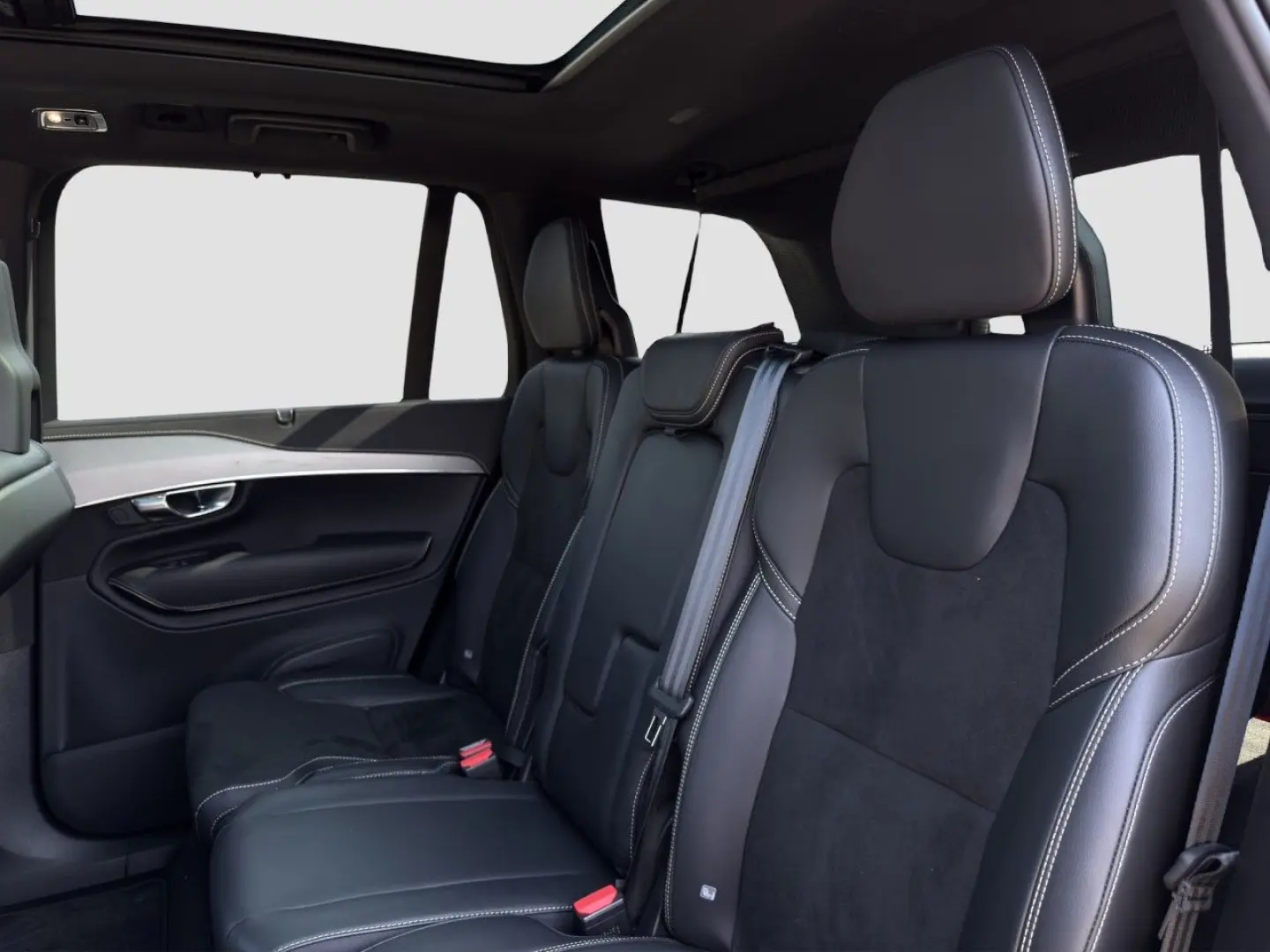 XC90 B5 R-Design AWD/Navi/LED/AHK/Pano/20Zoll