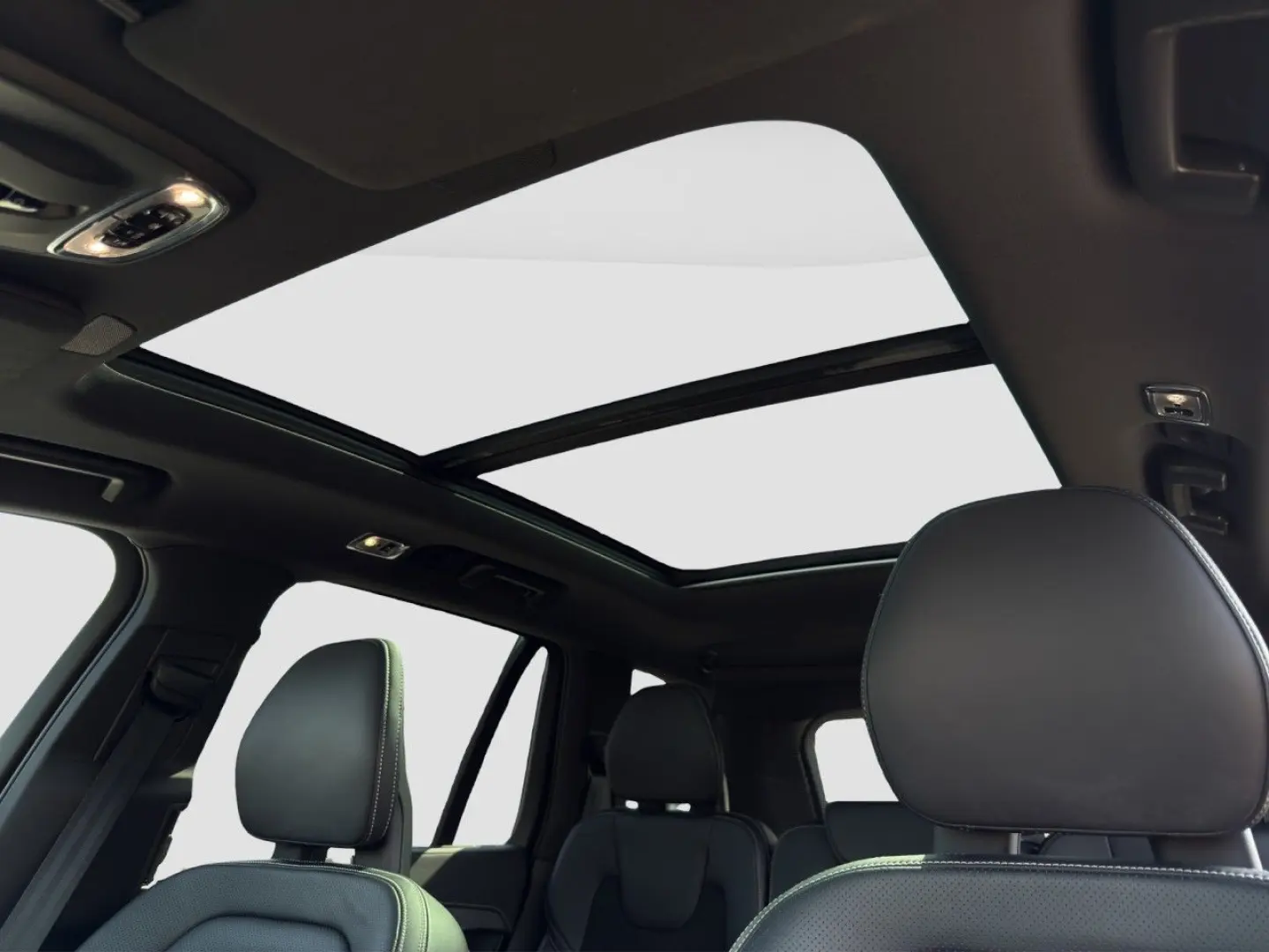 XC90 B5 R-Design AWD/Navi/LED/AHK/Pano/20Zoll