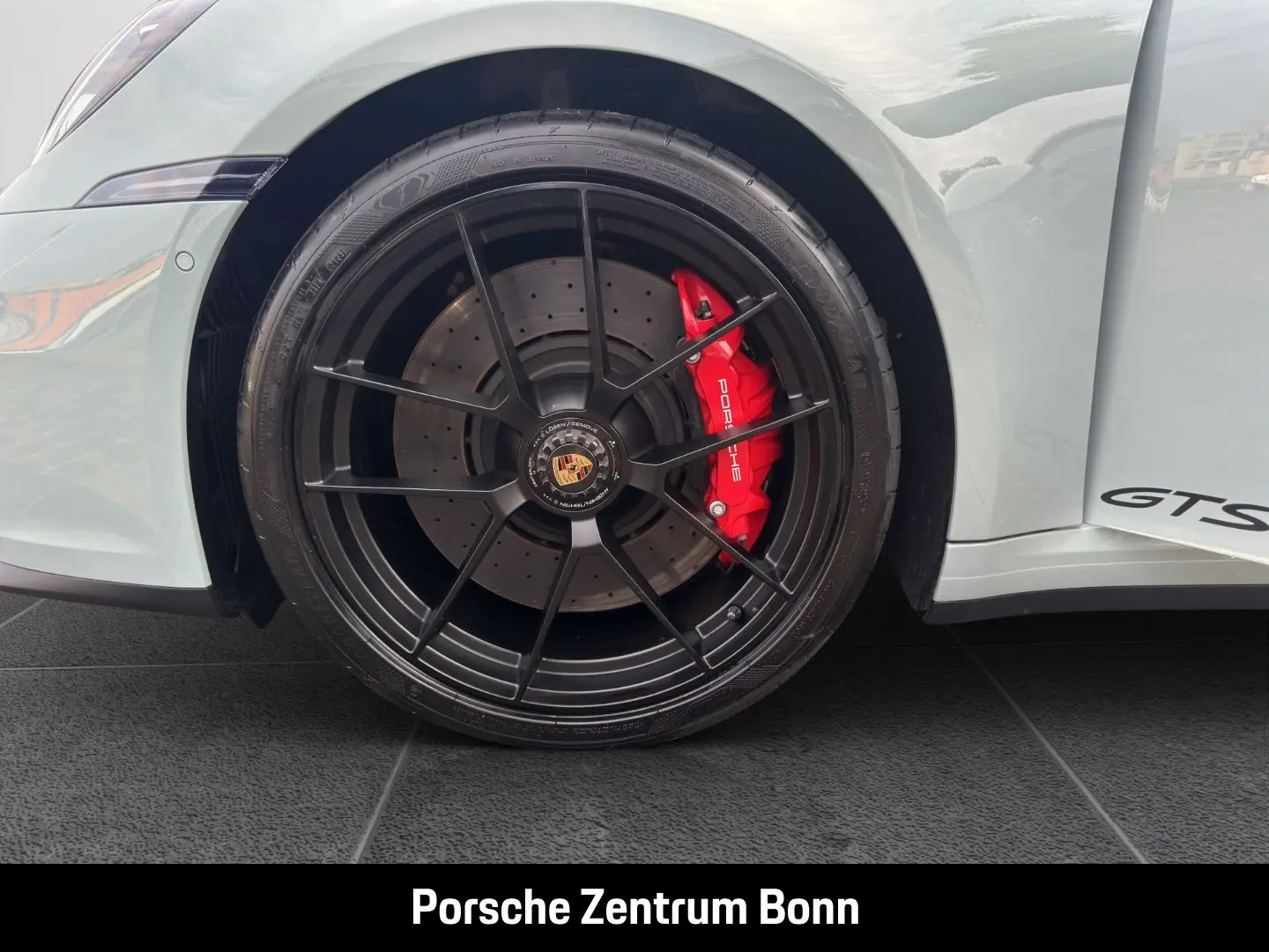 992 911 Carrera 4 GTS Liftsystem Vorderachse BOS