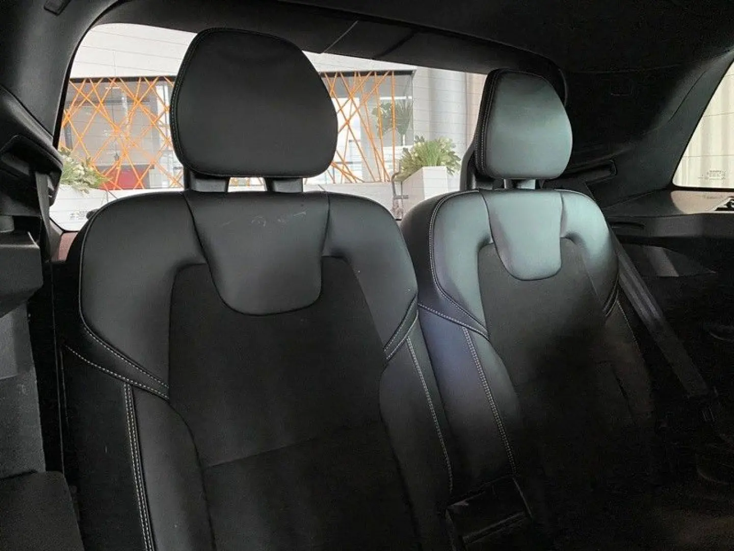 XC90 AWD R-Design KiSi Luftf Sthz H&K ACC AHK 7S