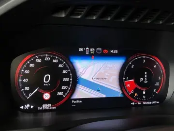 XC90 AWD R-Design KiSi Luftf Sthz H&K ACC AHK 7S