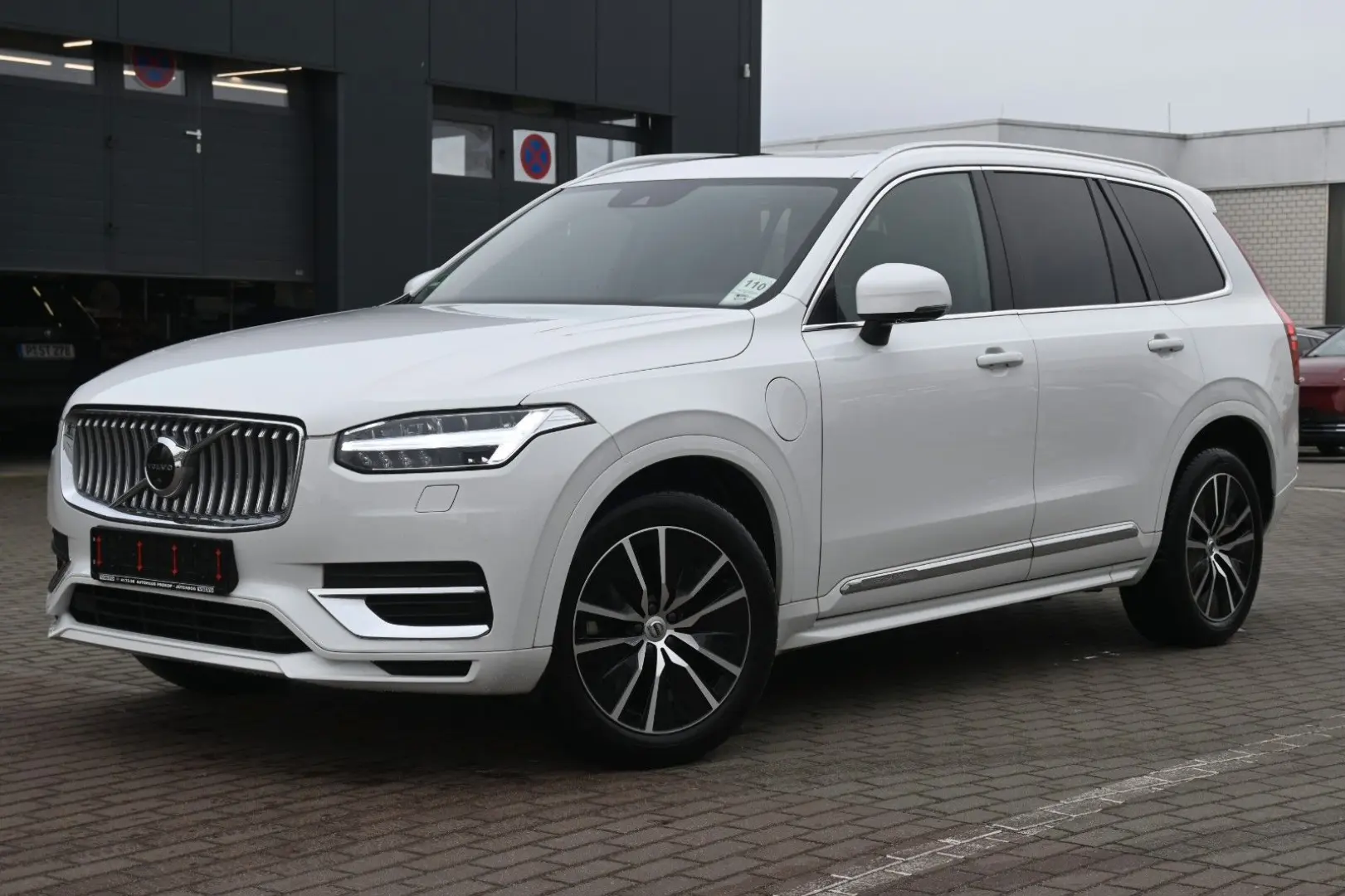 XC90 T8 AWD Inscrip. Expres. PHEV*AHK*PANO*LUFT*