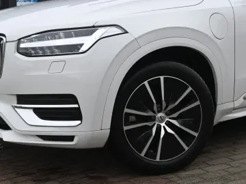 XC90 T8 AWD Inscrip. Expres. PHEV*AHK*PANO*LUFT*