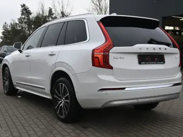 XC90 T8 AWD Inscrip. Expres. PHEV*AHK*PANO*LUFT*