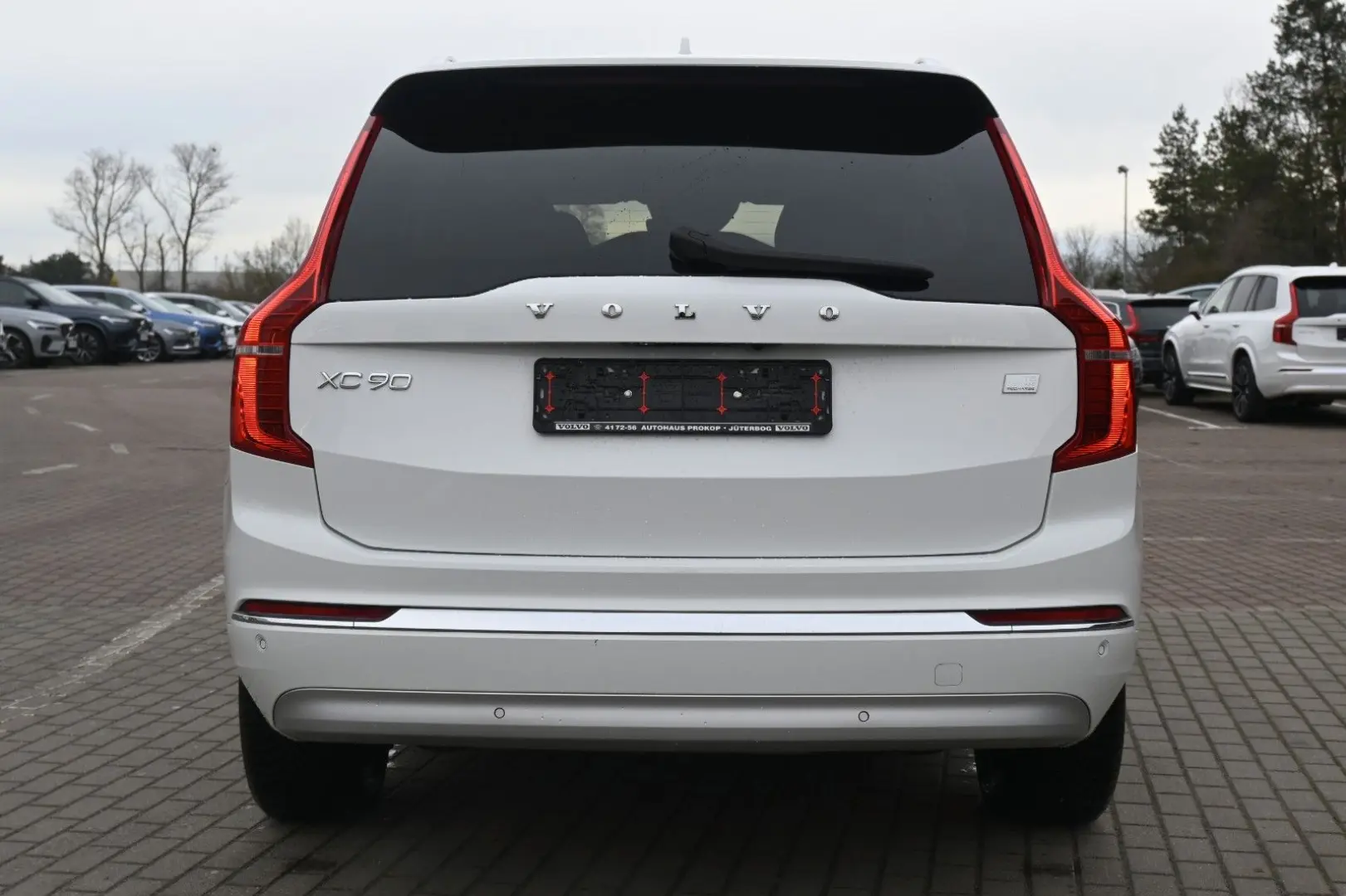 XC90 T8 AWD Inscrip. Expres. PHEV*AHK*PANO*LUFT*