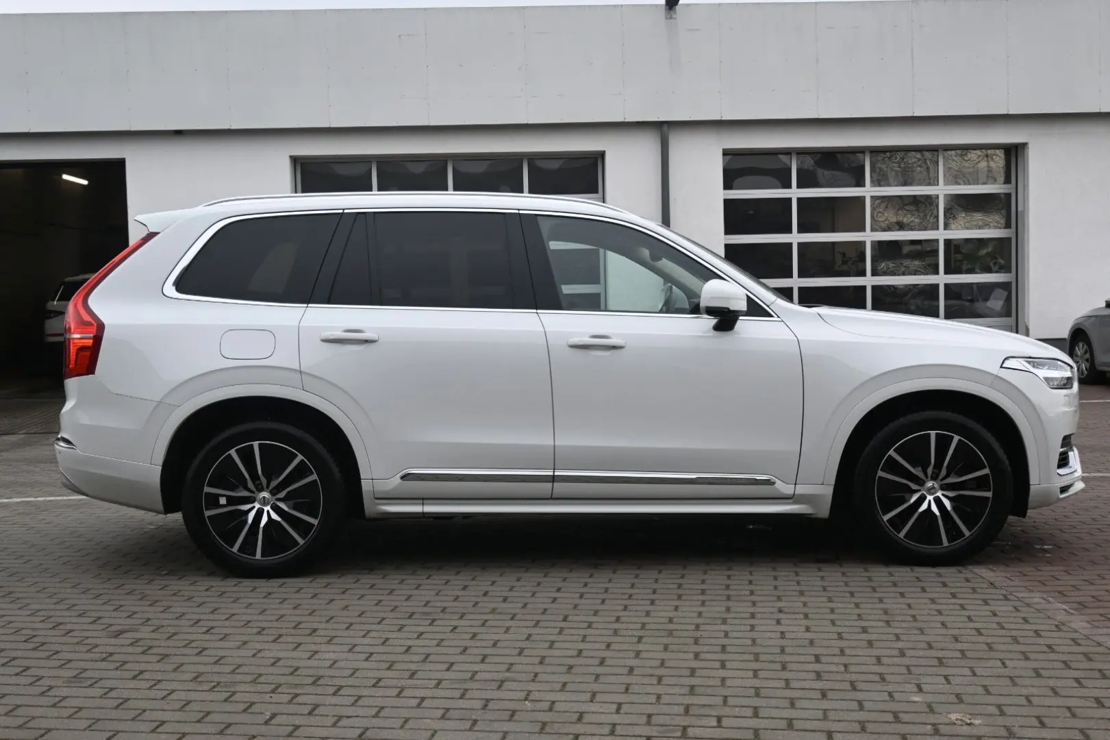 XC90 T8 AWD Inscrip. Expres. PHEV*AHK*PANO*LUFT*