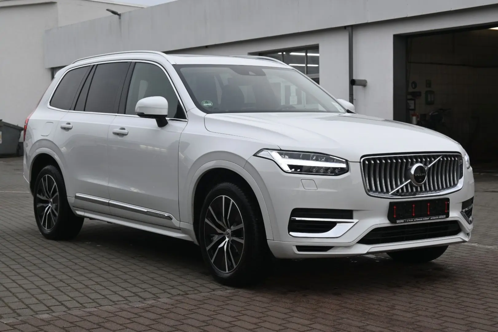 XC90 T8 AWD Inscrip. Expres. PHEV*AHK*PANO*LUFT*