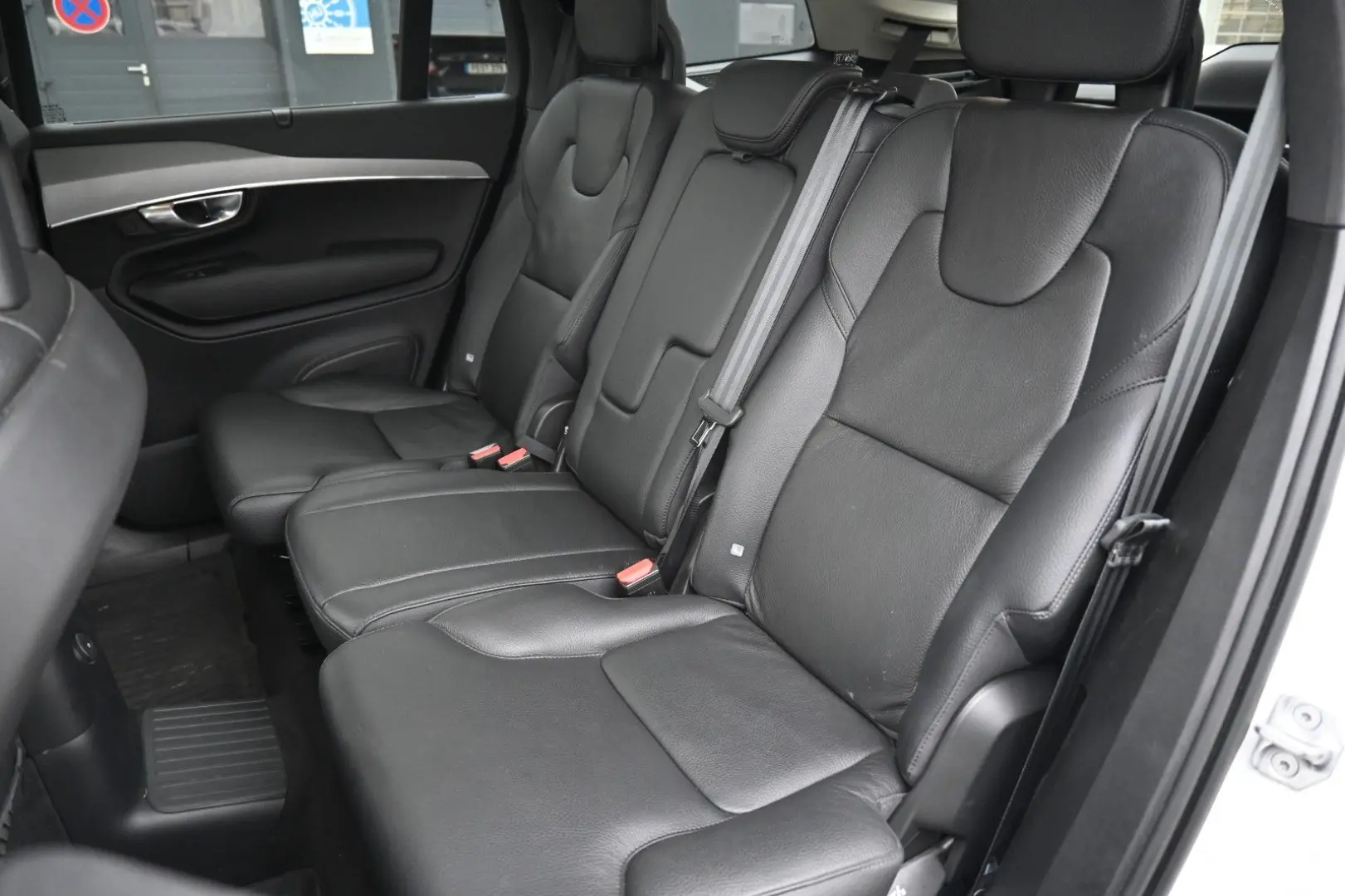 XC90 T8 AWD Inscrip. Expres. PHEV*AHK*PANO*LUFT*