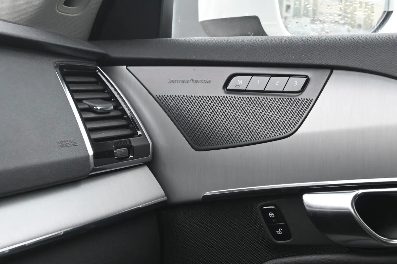 XC90 T8 AWD Inscrip. Expres. PHEV*AHK*PANO*LUFT*