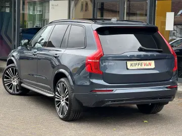 XC90 T8 R Design Recharge HUP PANO H&K 7-Sitzer