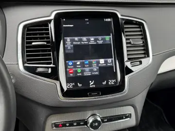XC90 T8 R Design Recharge HUP PANO H&K 7-Sitzer