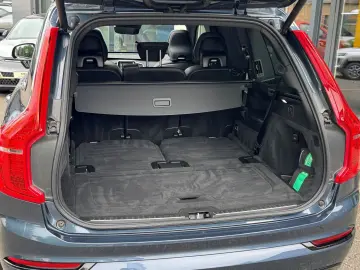 XC90 T8 R Design Recharge HUP PANO H&K 7-Sitzer