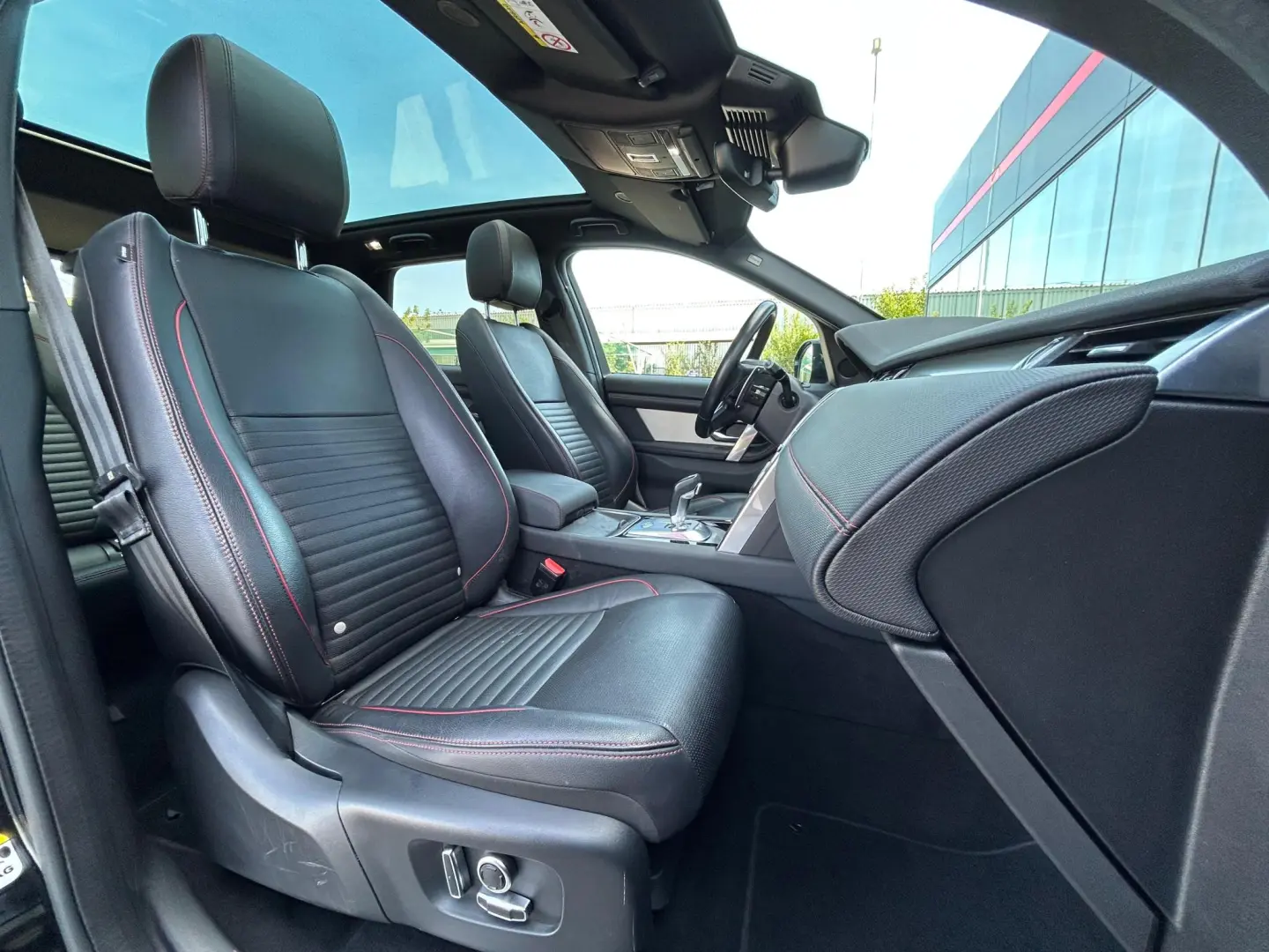 Land Rover Discovery Sport 2021