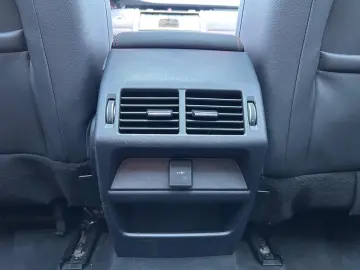 Land Rover Discovery Sport 2021