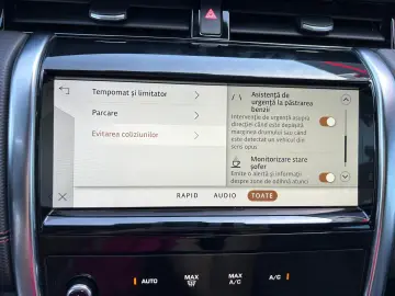 Land Rover Discovery Sport 2021