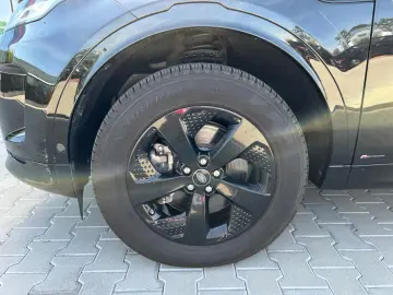Land Rover Discovery Sport 2021