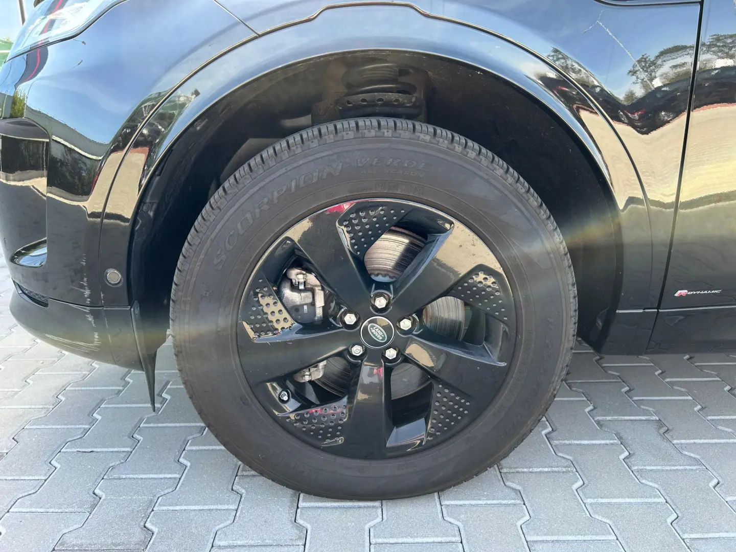 Land Rover Discovery Sport 2021