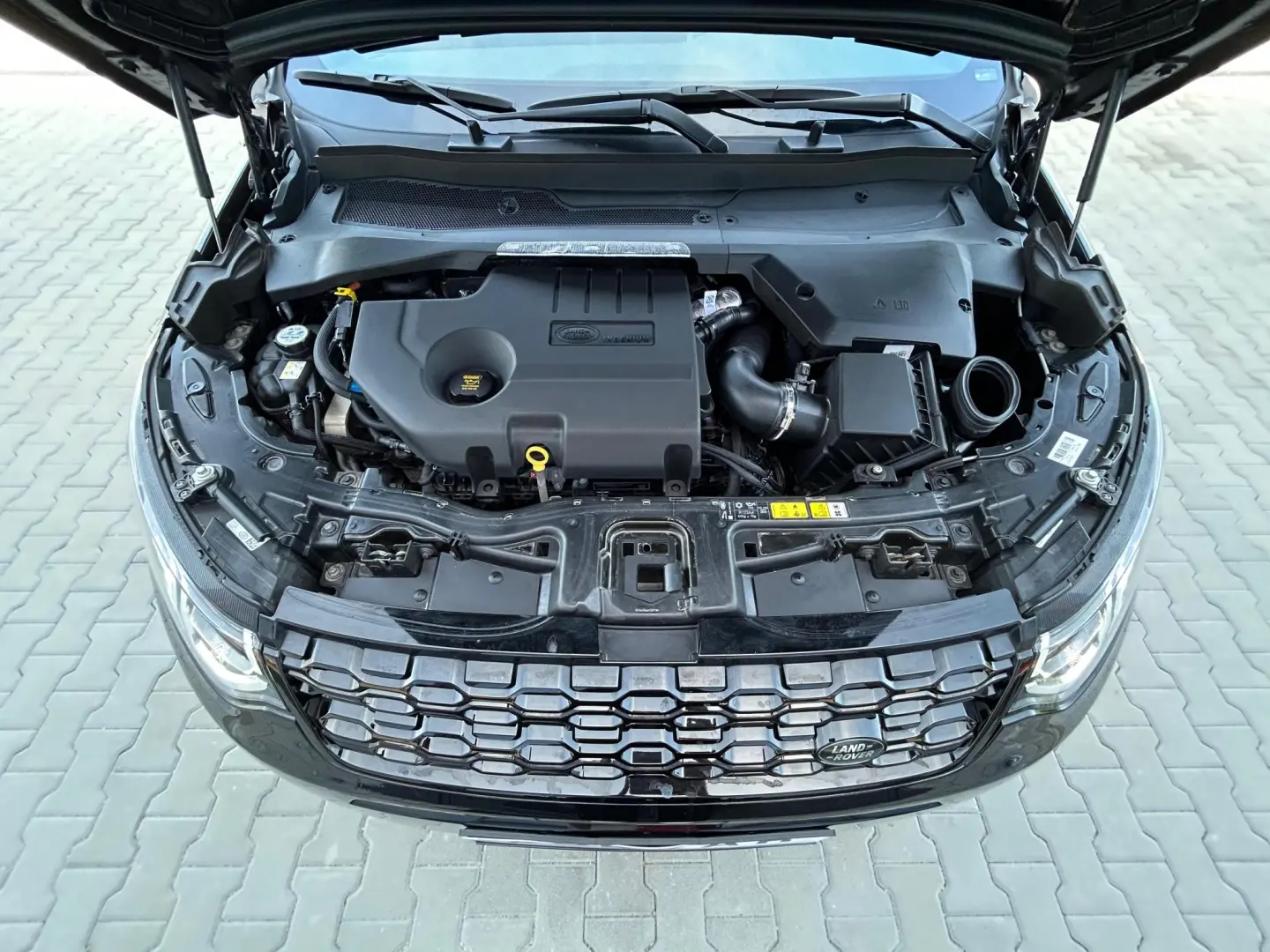 Land Rover Discovery Sport 2021