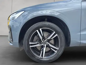 XC60 B4 AWD R-Design Aut Glasd 360° PilotAssist 