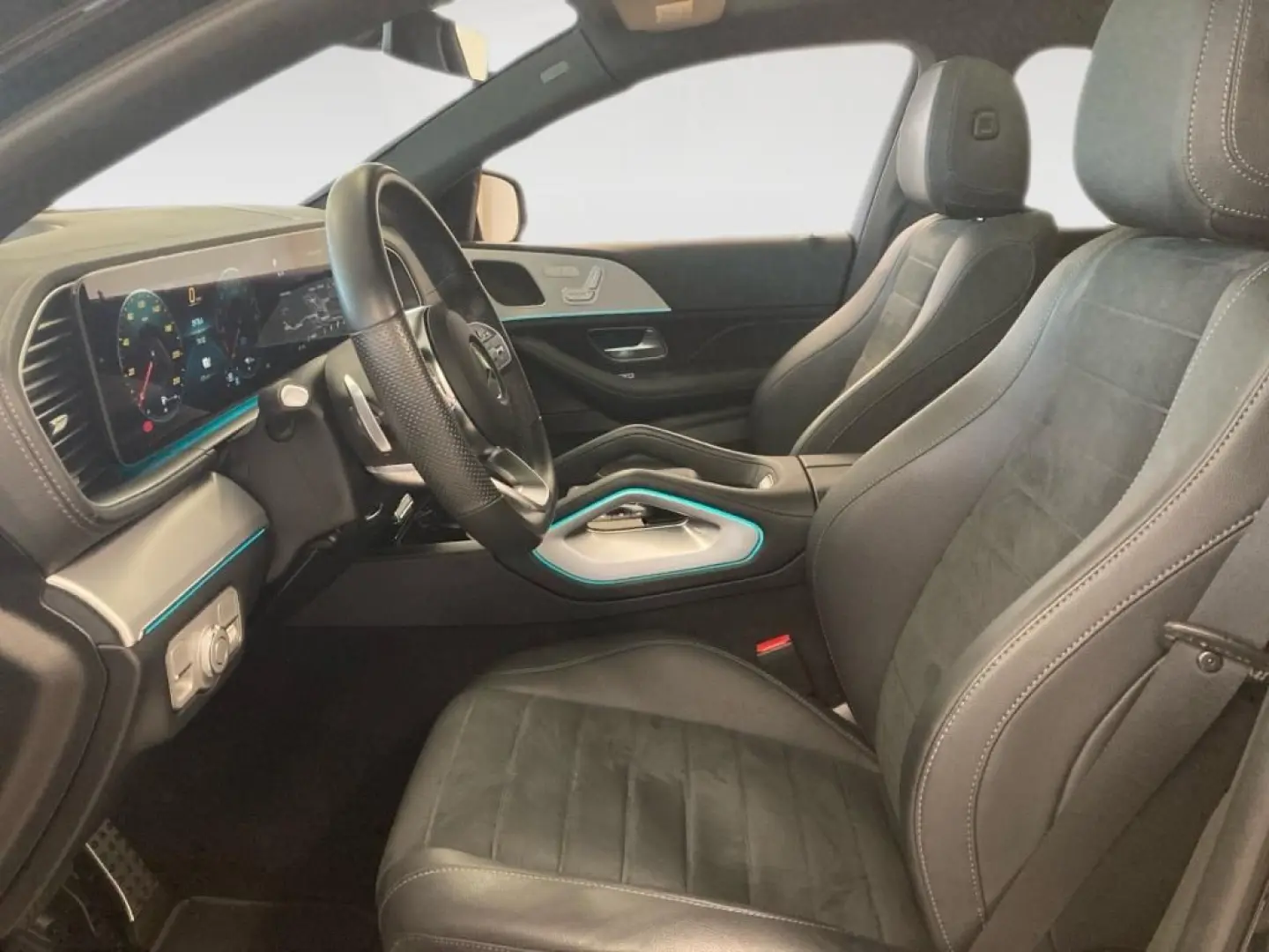 GLE 350 e 4M AMG-Line+Pano+AHK+DISTR+HUP+KEYLESS