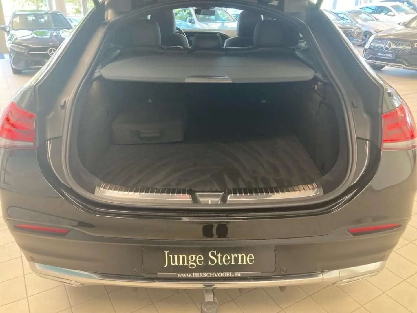 GLE 350 e 4M AMG-Line+Pano+AHK+DISTR+HUP+KEYLESS