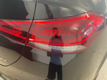 GLE 350 e 4M AMG-Line+Pano+AHK+DISTR+HUP+KEYLESS