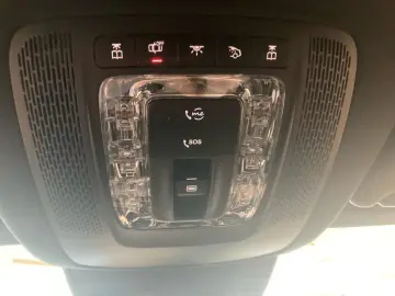 GLE 350 e 4M AMG-Line+Pano+AHK+DISTR+HUP+KEYLESS