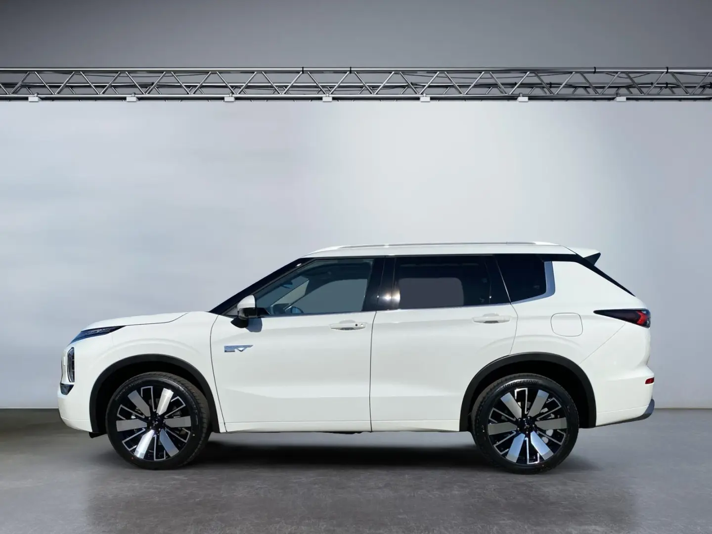 Mitsubishi Outlander TOP PHEV