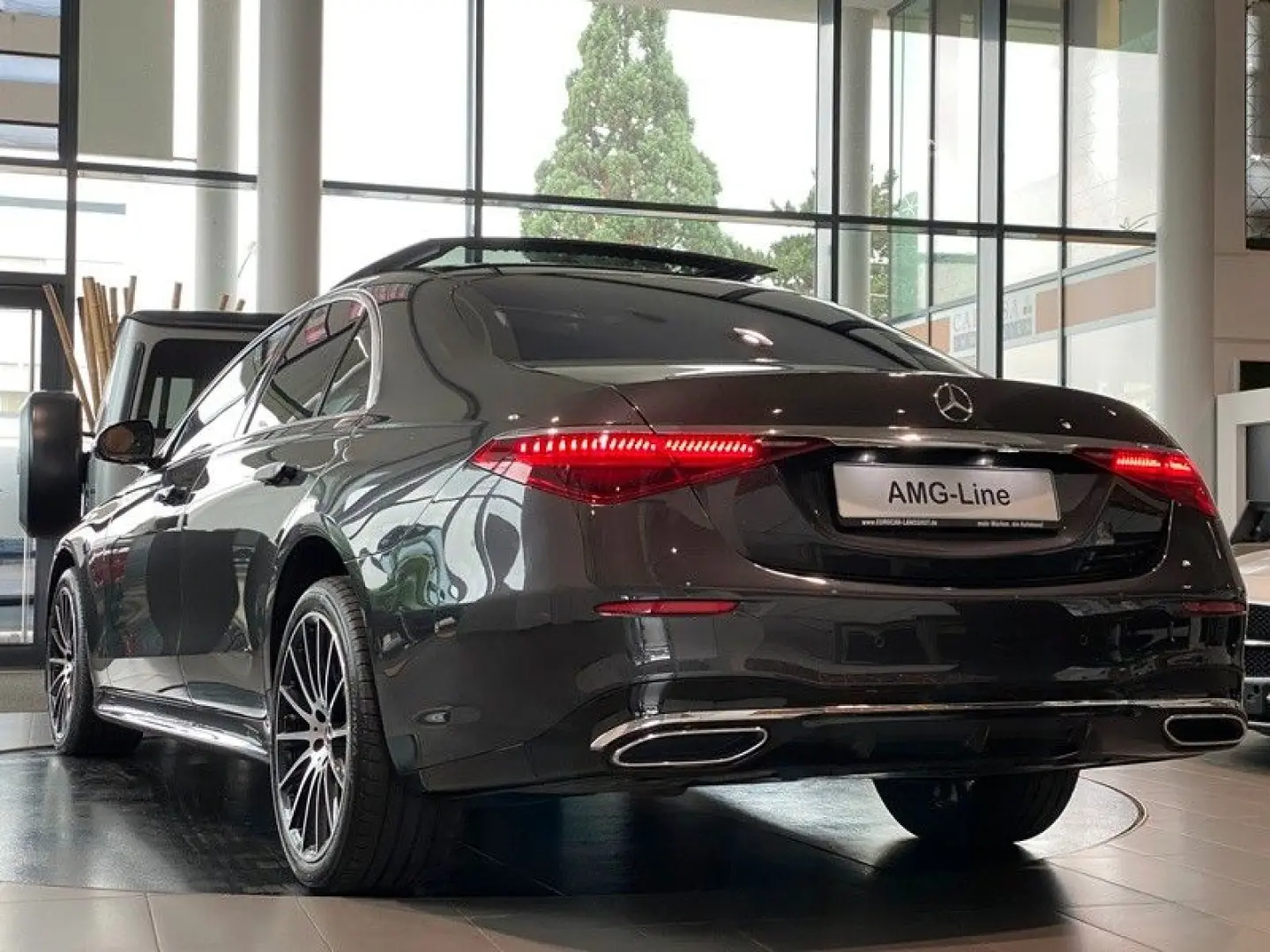 Mercedes-Benz S400d AMG Chauffeur Exklusiv