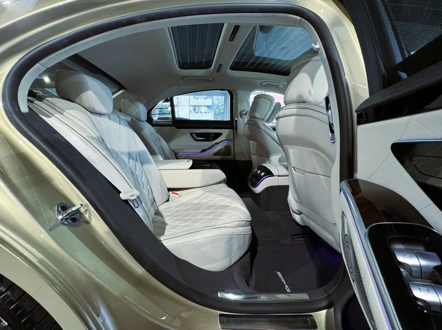 Mercedes-Benz S 500 4M AMG*designo*Pano*HuD