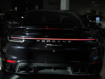 Porsche 911 Turbo S