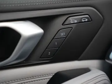 X6 xDrive30d M SPORT PRO-LUFTF.-PANO-SILVERSTONE