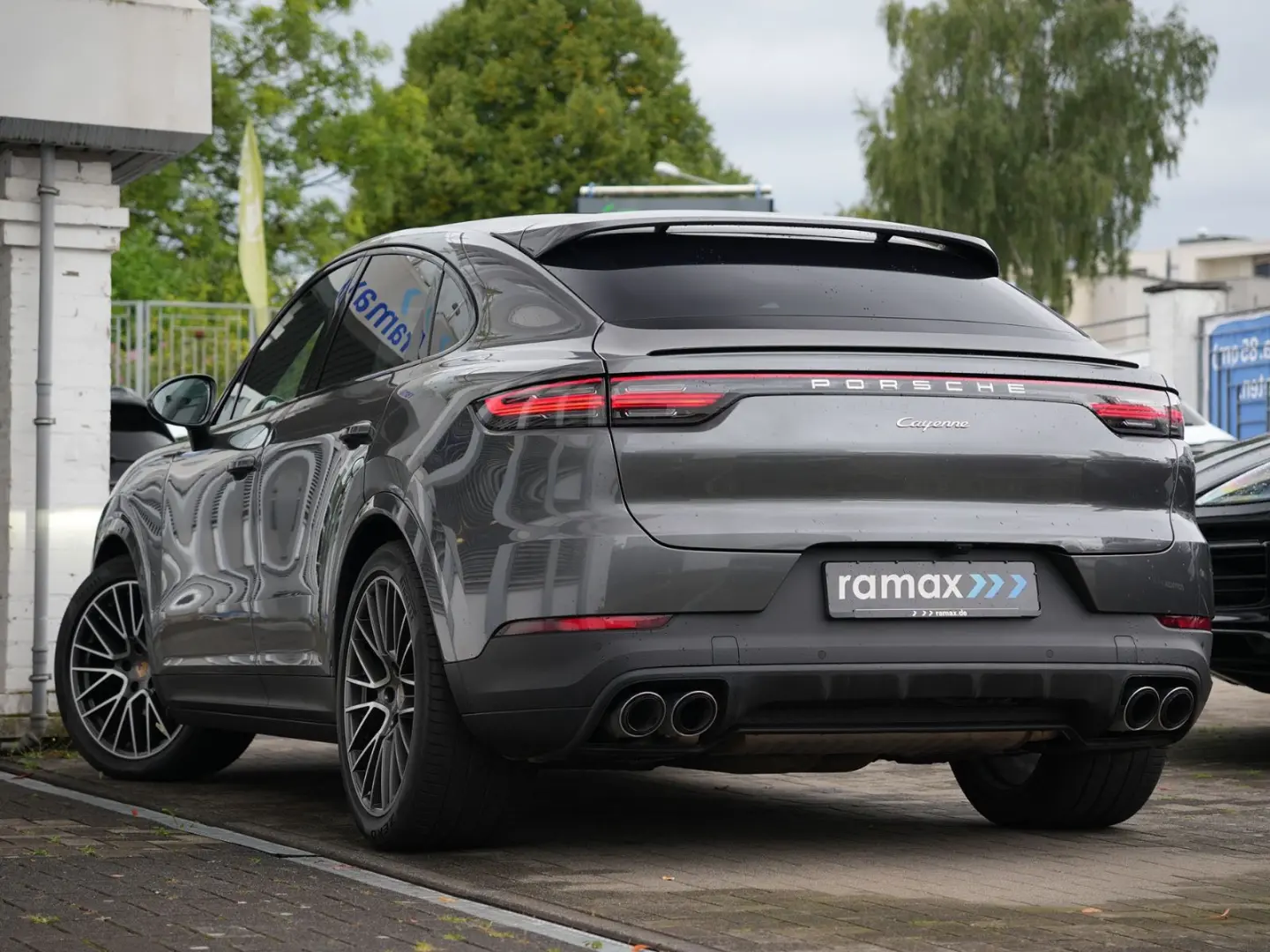 Cayenne Coupé LUFTF.-PANO-STANDHEIZUNG-AHK-21