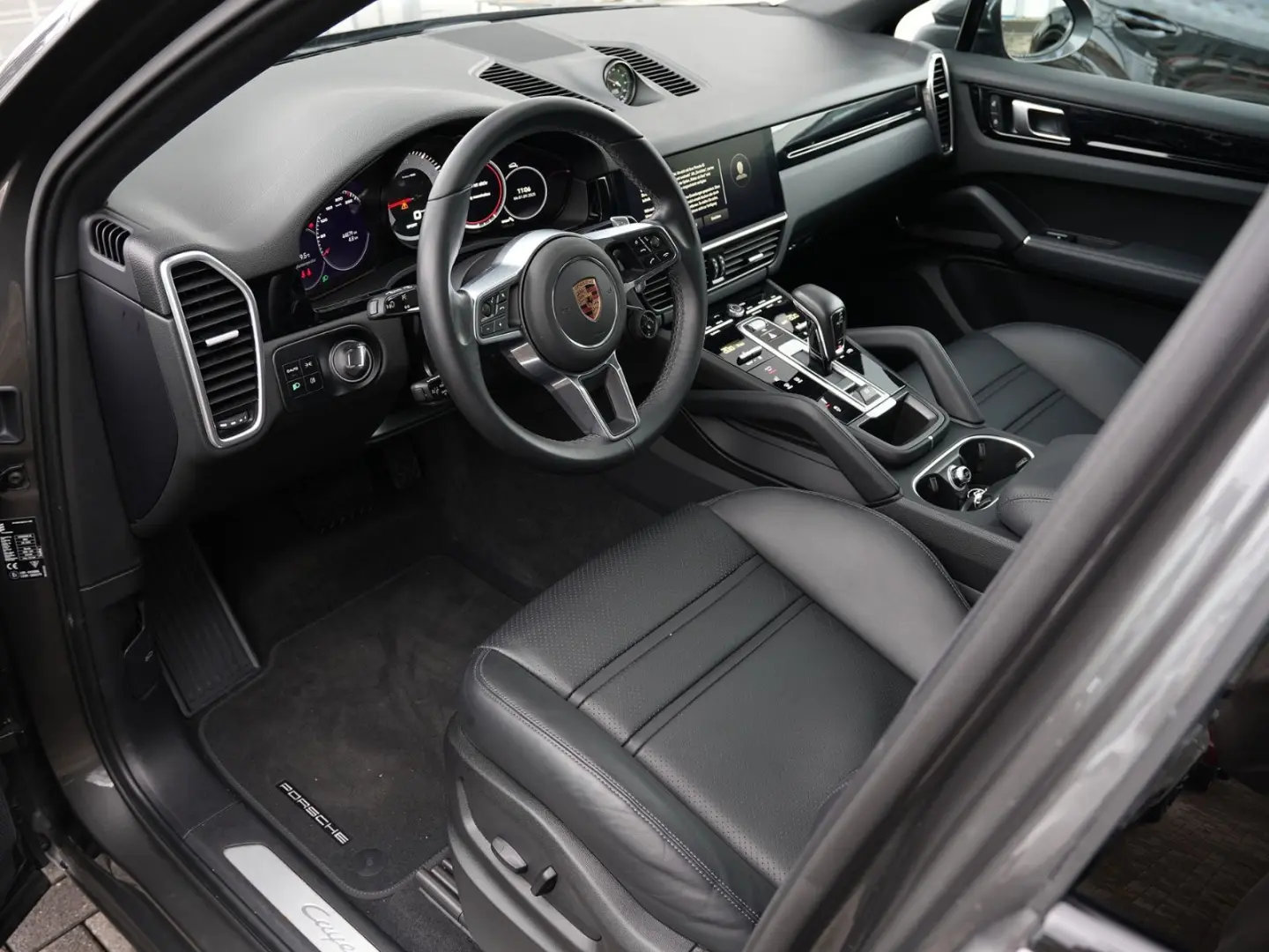 Cayenne Coupé LUFTF.-PANO-STANDHEIZUNG-AHK-21