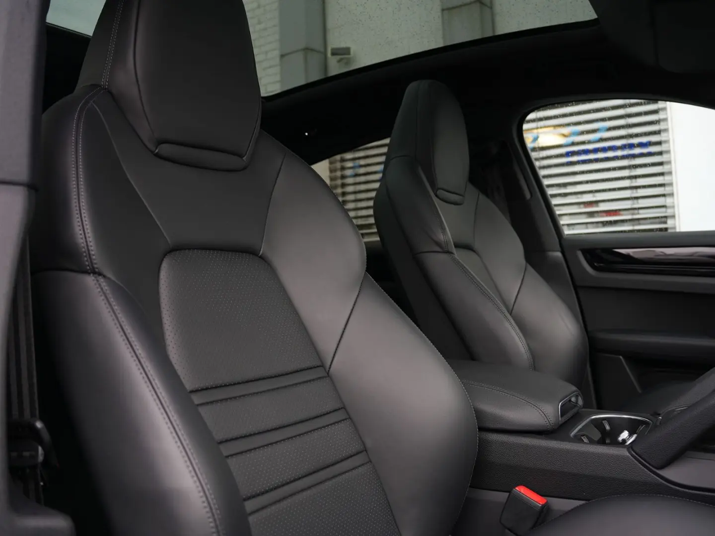 Cayenne Coupé LUFTF.-PANO-STANDHEIZUNG-AHK-21