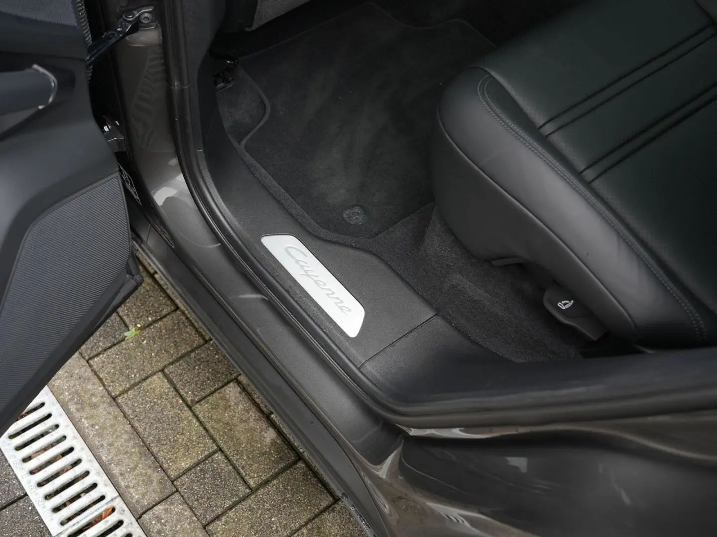 Cayenne Coupé LUFTF.-PANO-STANDHEIZUNG-AHK-21