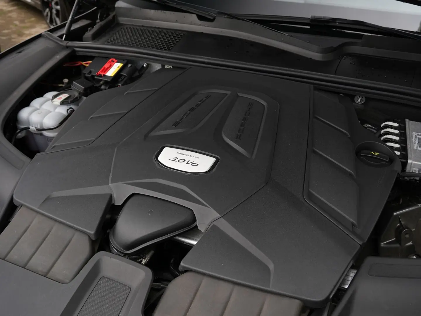 Cayenne Coupé LUFTF.-PANO-STANDHEIZUNG-AHK-21