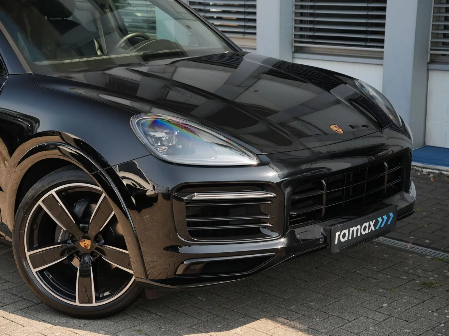 CAYENNE SPORTDESIGN-LUFTF-PANO-BOSE-22CLASSIC