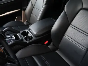 CAYENNE SPORTDESIGN-LUFTF-PANO-BOSE-22CLASSIC